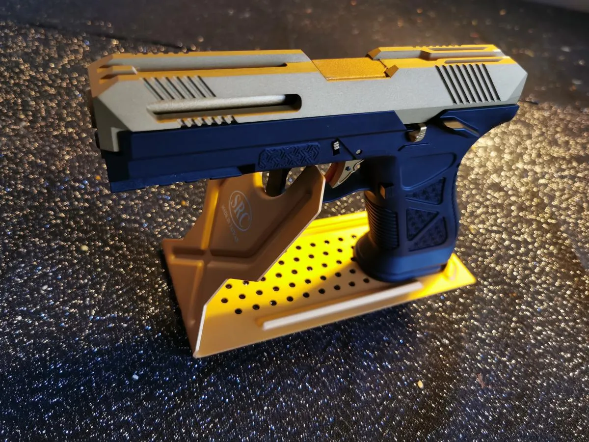 Design Pistol Display Metal Gold